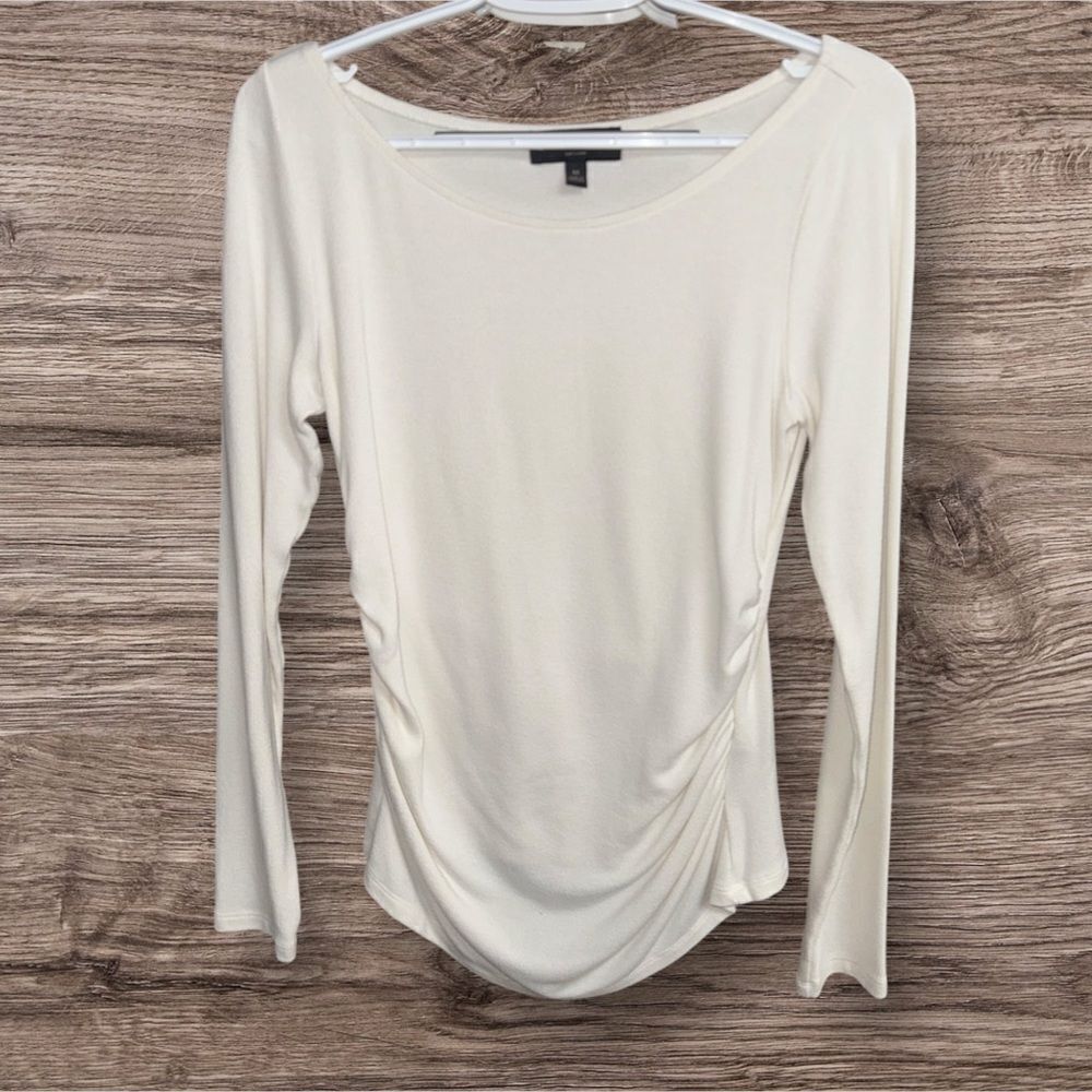Banana Republic Factory Long sleeve ecru ruched top- size medium- VGUC